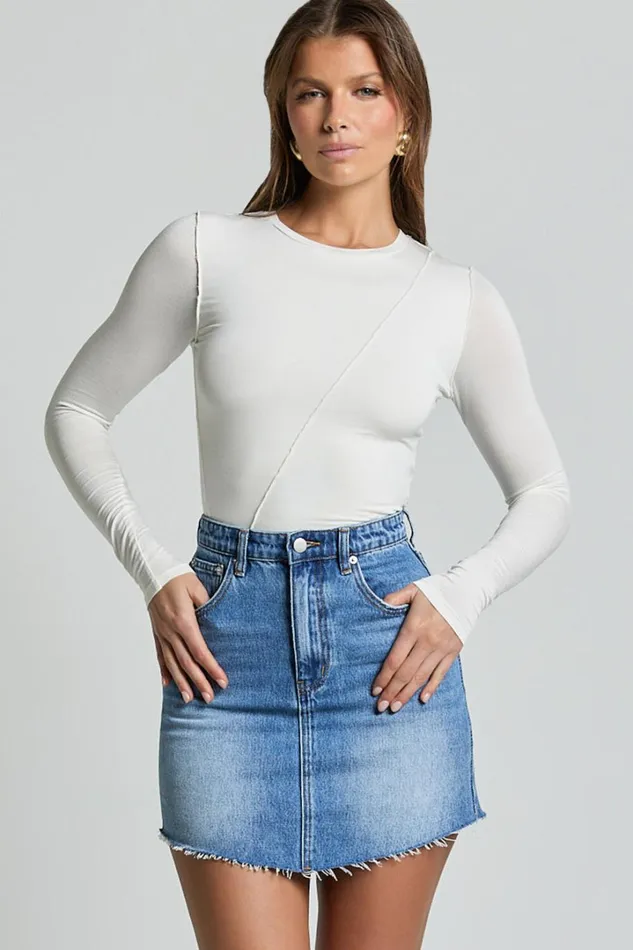 Adan Mini Skirt 8211 Recycled Cotton Frayed Hem Denim Skirt In Mid Blue Wash Women Showpo Conscious