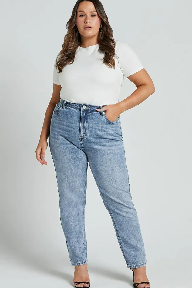 Alexie Tshirt 8211 High Neckline Tshirt In White Women Showpo Basics
