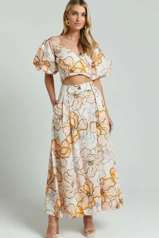 Amalie The Label 8211 Alizee Linen Blend Sweetheart Short Puff Sleeve Crop Top In Maison Fleur Women Showpo Tops