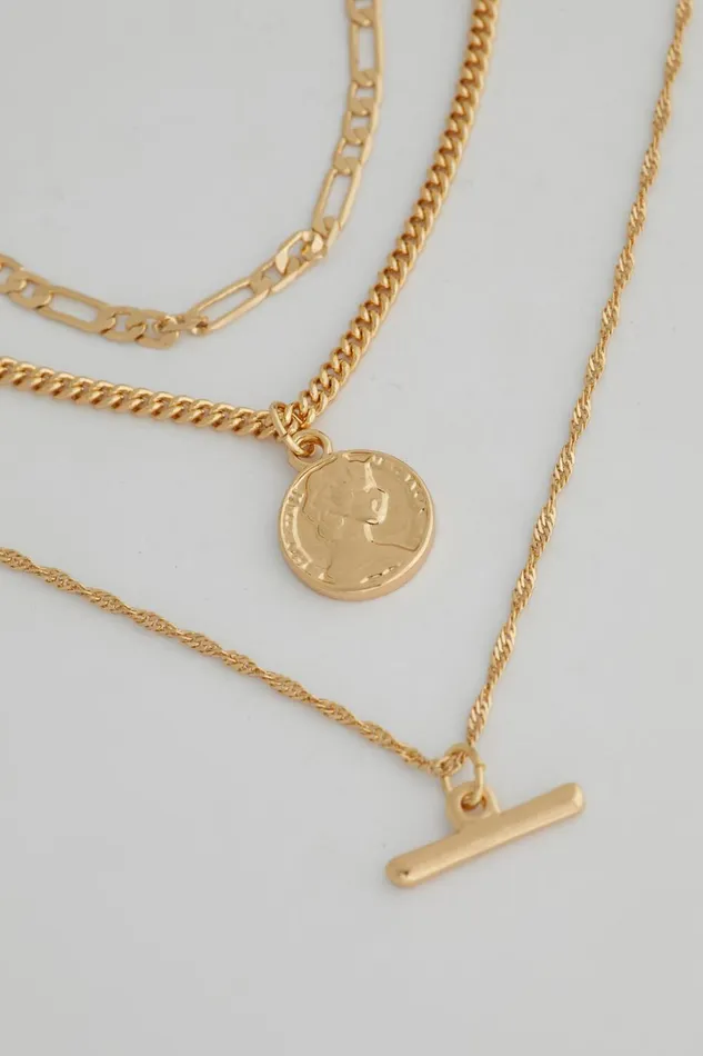 Arialla Multi Layered Chain Necklace In Gold Women Showpo Necklaces