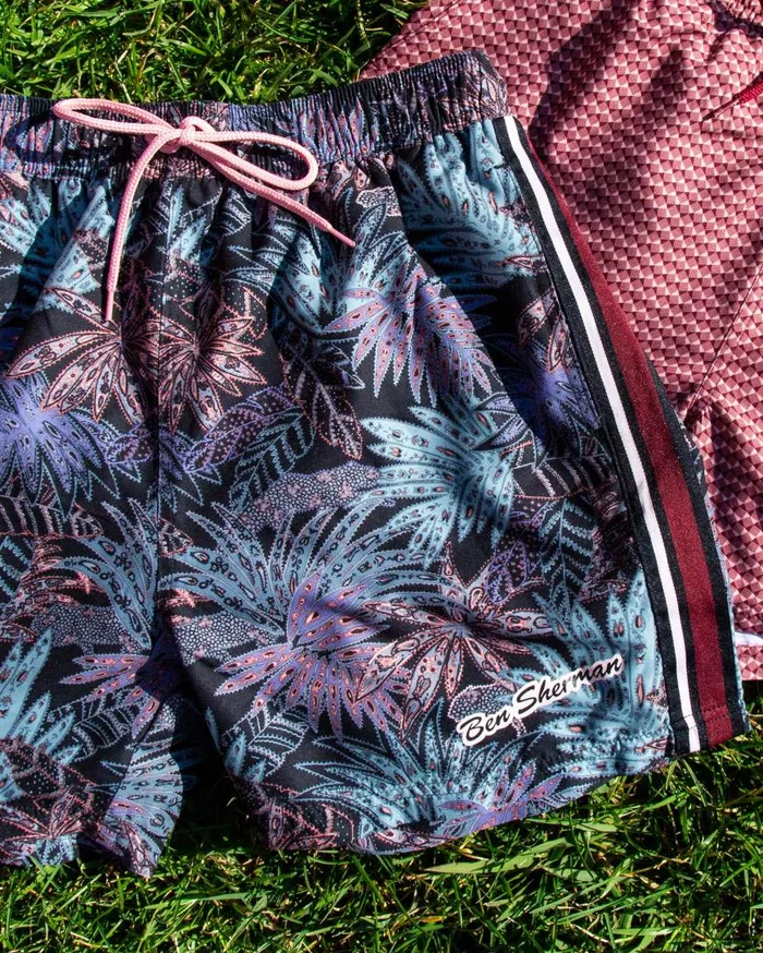 Ben Sherman Shorts Men La Concha Paisley Print Swim Short 8211 BlackBlueSoft Coral