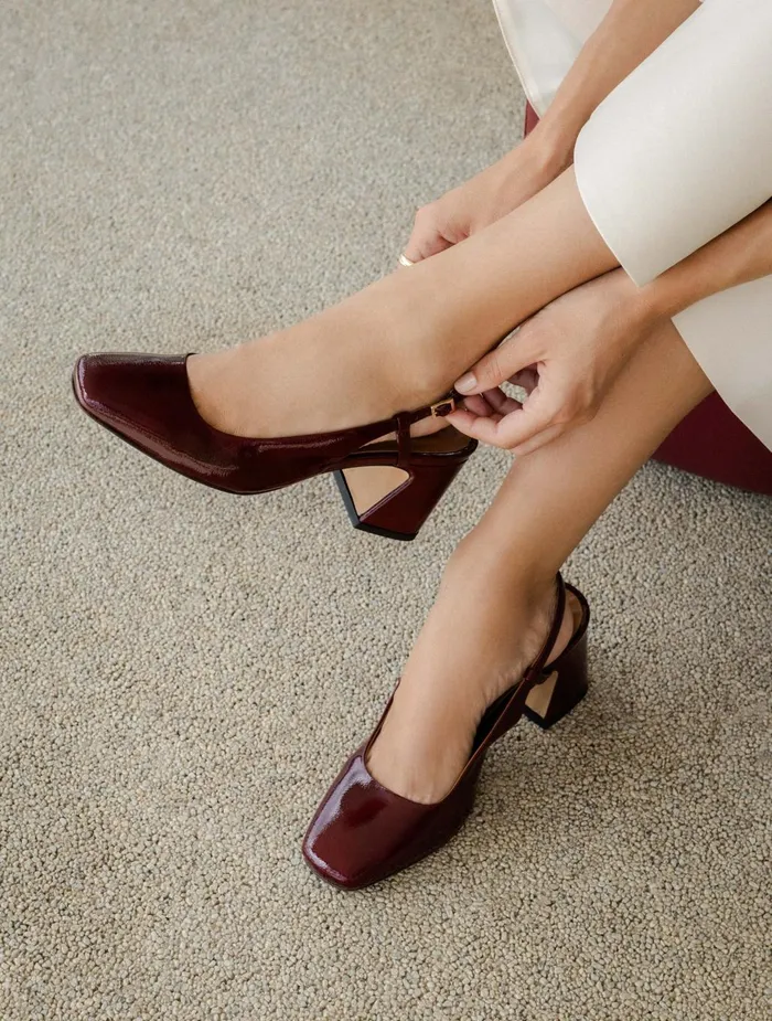 Bobbies Pumps and Mary Janes Maddie Nebbiolo 8211 Women