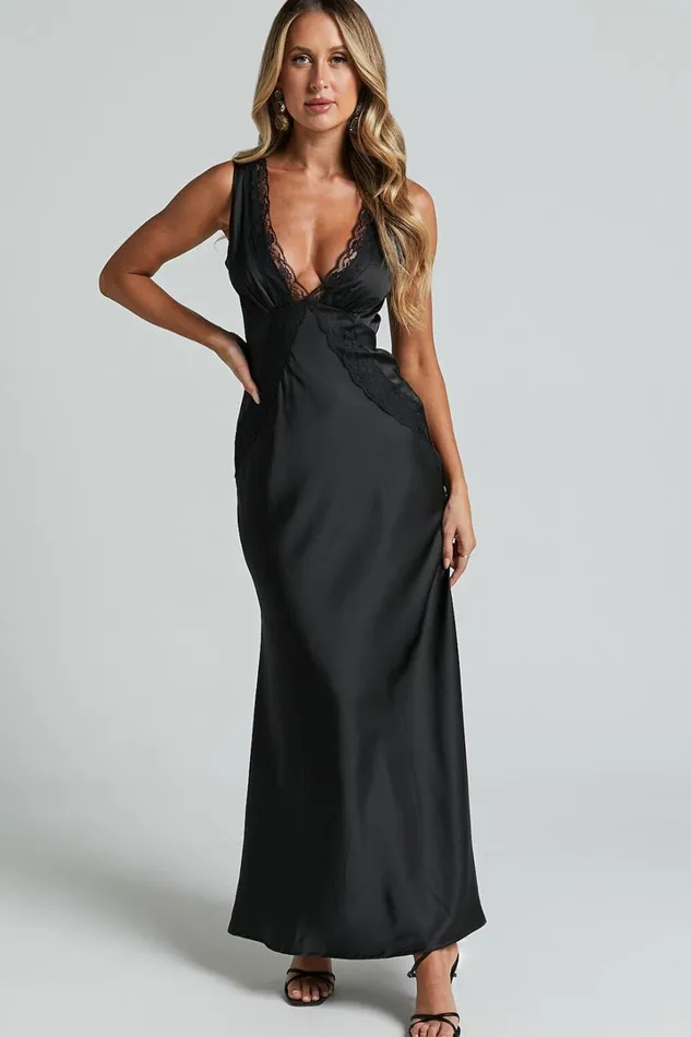 Chrissie Maxi Dress 8211 Lace Detail Plunge Dress In Black Women Showpo Dresses