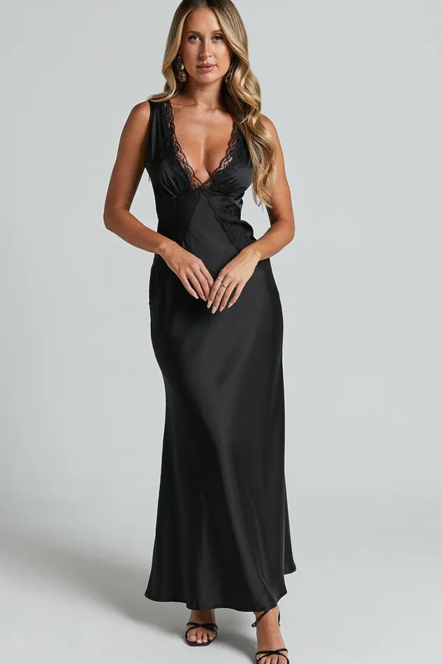 Chrissie Maxi Dress 8211 Lace Detail Plunge Dress In Black Women Showpo Dresses