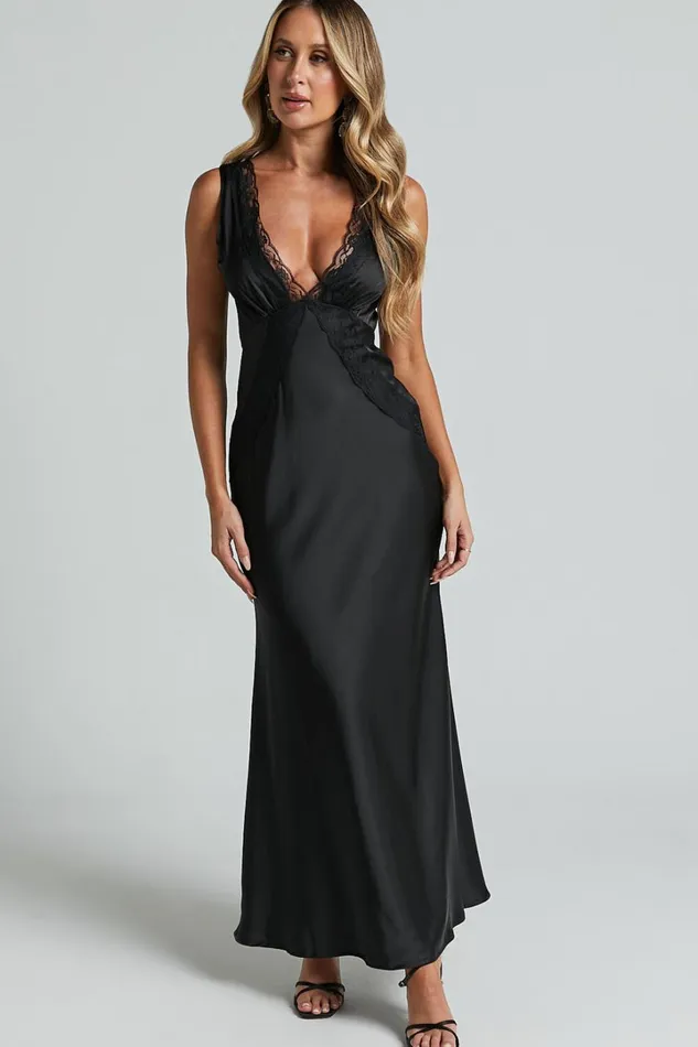 Chrissie Maxi Dress 8211 Lace Detail Plunge Dress In Black Women Showpo Dresses