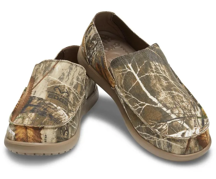 Crocs Santa Cruz Realtree Edge SlipOn Khaki Mens Loafers