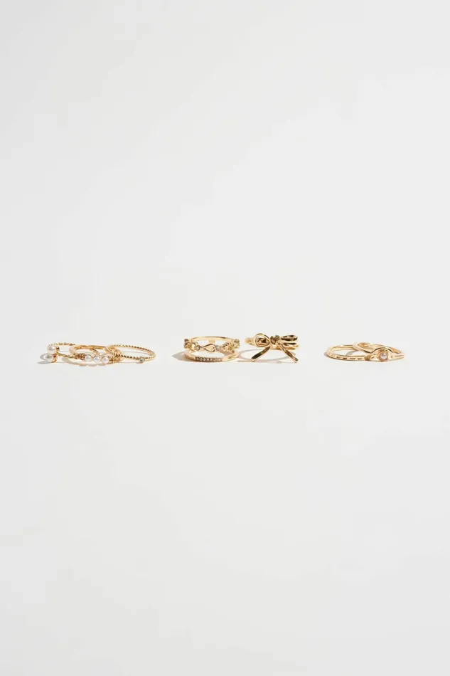 Dynamite Rings Women 8Pack Pearl And Bow Delicate Rings White