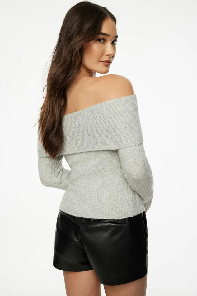 Dynamite Tops Women Heavenlyarn Laura Off Shoulder Sweater Gray