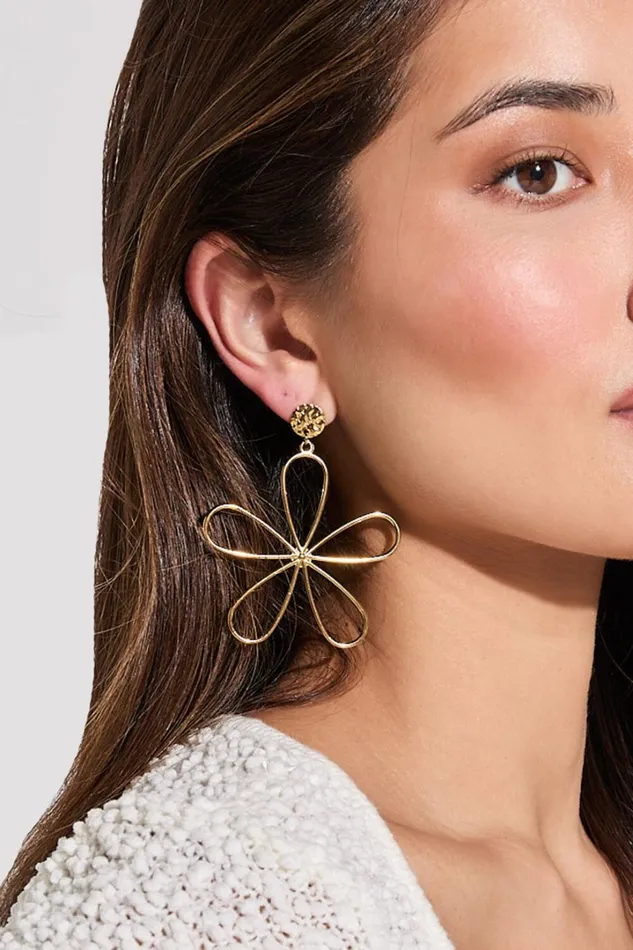 Frieda Earrings 8211 Flower Shape Large Statement Earrings In Gold Women Showpo Earrings