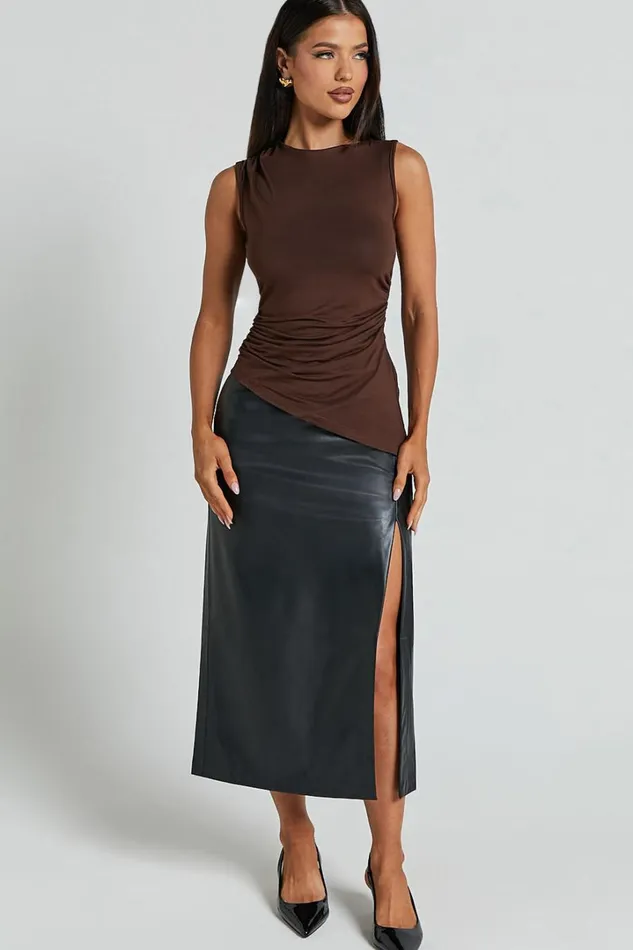 Georgina Top 8211 Asymmetrical Hem Jersey Tank In Chocolate Women Showpo Tops