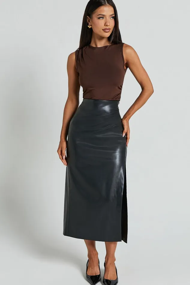 Georgina Top 8211 Asymmetrical Hem Jersey Tank In Chocolate Women Showpo Tops