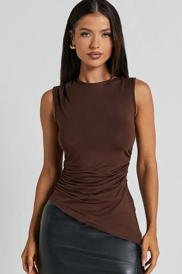 Georgina Top 8211 Asymmetrical Hem Jersey Tank In Chocolate Women Showpo Tops