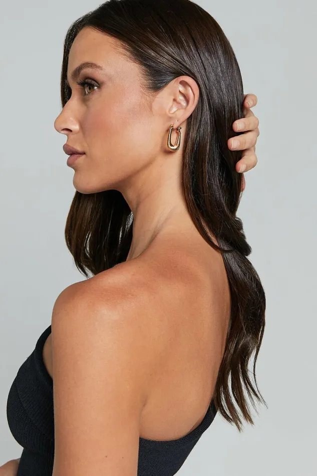 Hannah Earrings 8211 Square Hoop Earrings In Gold Women Showpo Earrings