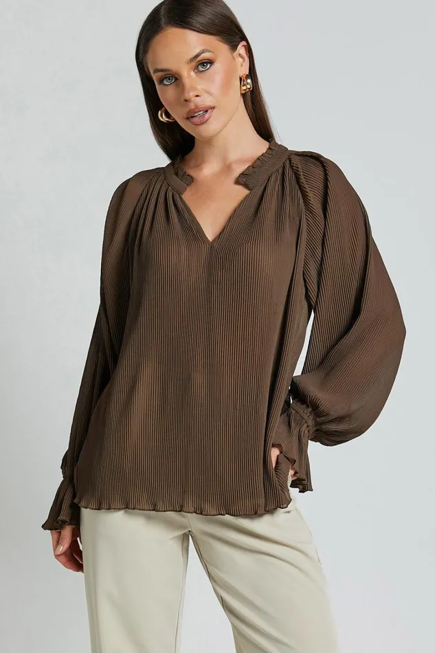 Kerray Top 8211 V Neck Long Sleeve Pleated Top In Mocha Women Showpo Curve Clothes