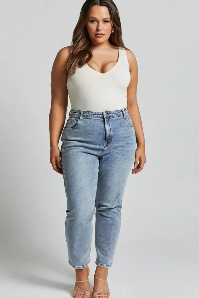 Kerrie Bodysuit 8211 V Neck Bodysuit In Cream Women Showpo Basics