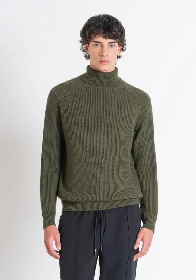 Knitwear Men Antony Morato Regular Fit Green Turtleneck Sweater In Wool Blend Army Green Knitwear Men Antony Morato Regular Fit Green Turtleneck Sweater In Wool Blend Army Green