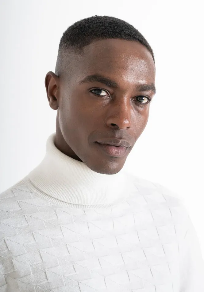 Knitwear Men Antony Morato Regular Fit Turtleneck Sweater In Warm Worked Cotton Cream