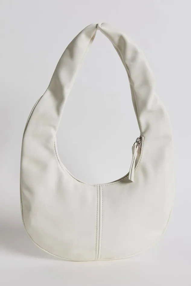 Melbourne Oval PU Shoulder Bag In White Women Showpo Bags
