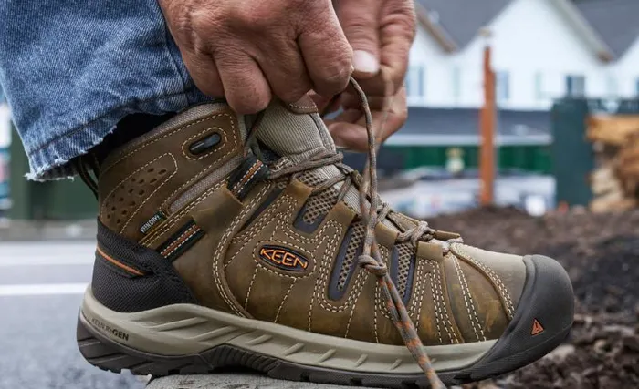 Men KEEN Hike Soft Toe Waterproof Work Boots 8211 Flint II