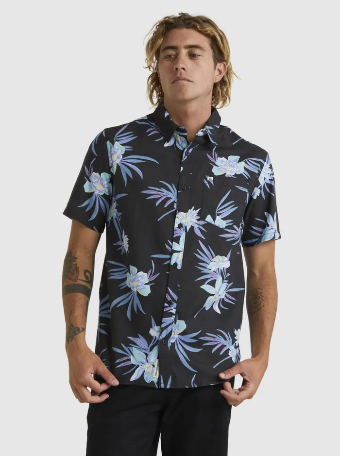 Men Quiksilver Shirts and Polos New Bloom Short Sleeve Shirt Tarmac New Bloom Men Quiksilver Shirts and Polos New Bloom Short Sleeve Shirt Tarmac New Bloom