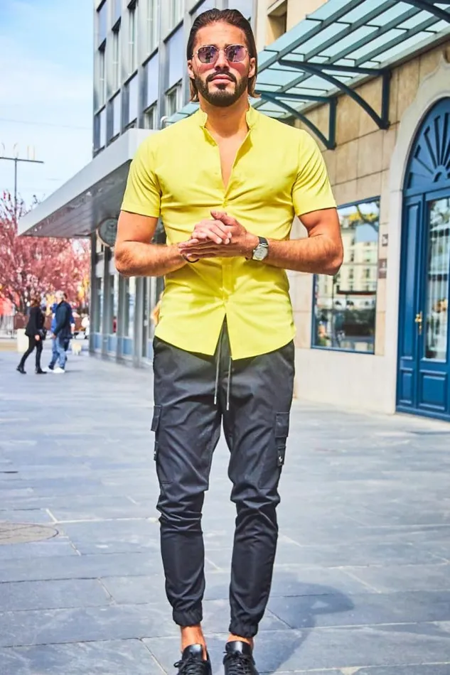 Men Short Sleeved Shirt In Yellow Yellow Brentiny Paris Shirts