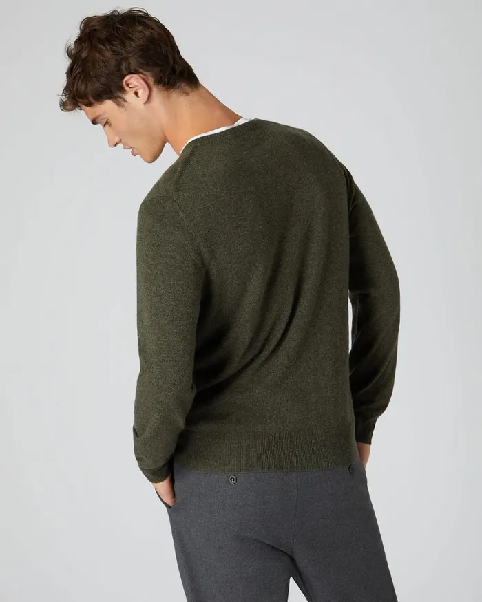 NPeal Jumpers Men Oxford Round Neck Cashmere Jumper Moss Green