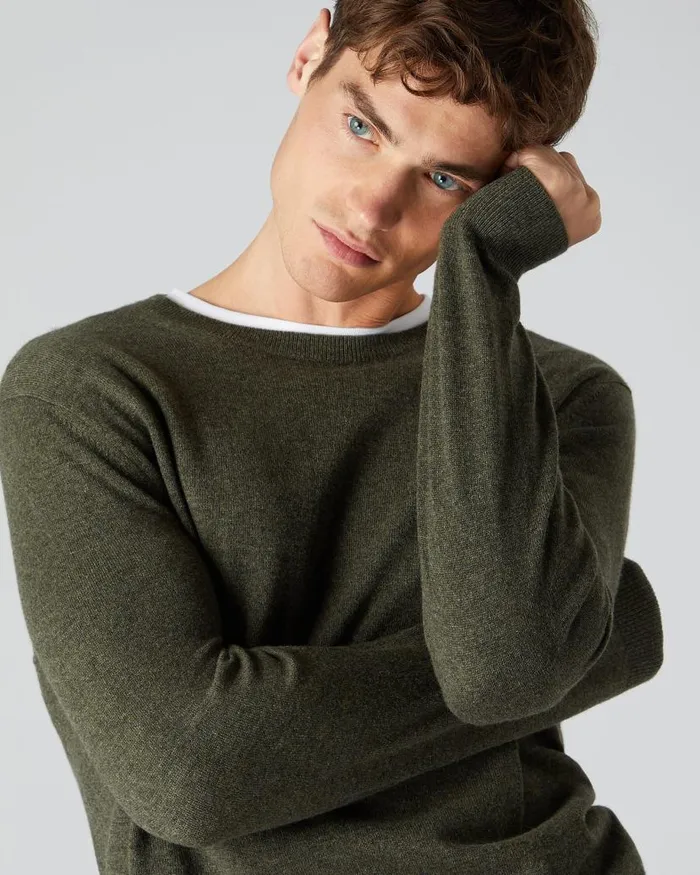NPeal Jumpers Men Oxford Round Neck Cashmere Jumper Moss Green