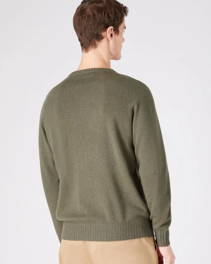 NPeal Jumpers Men Raglan Round Neck Cashmere Jumper Khaki Green