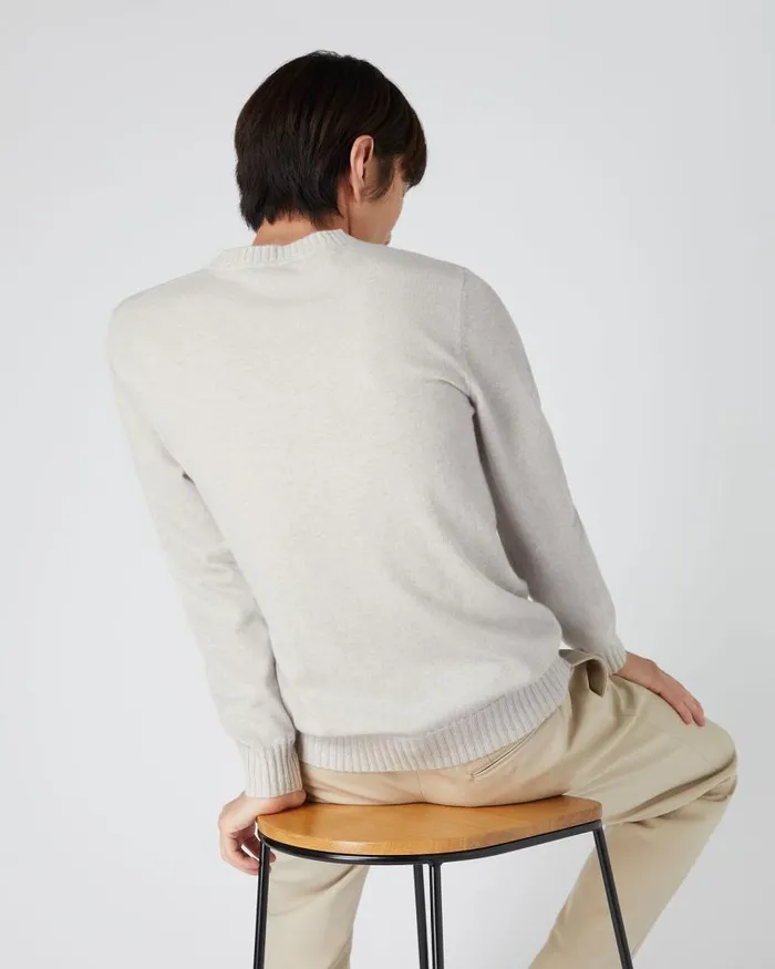 NPeal Jumpers Men Shoreditch Round Neck Cashmere Jumper Pebble Grey