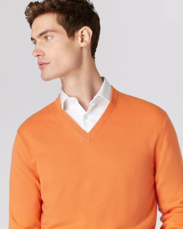 NPeal Jumpers Men The Burlington V Neck Cashmere Jumper Papaya Orange