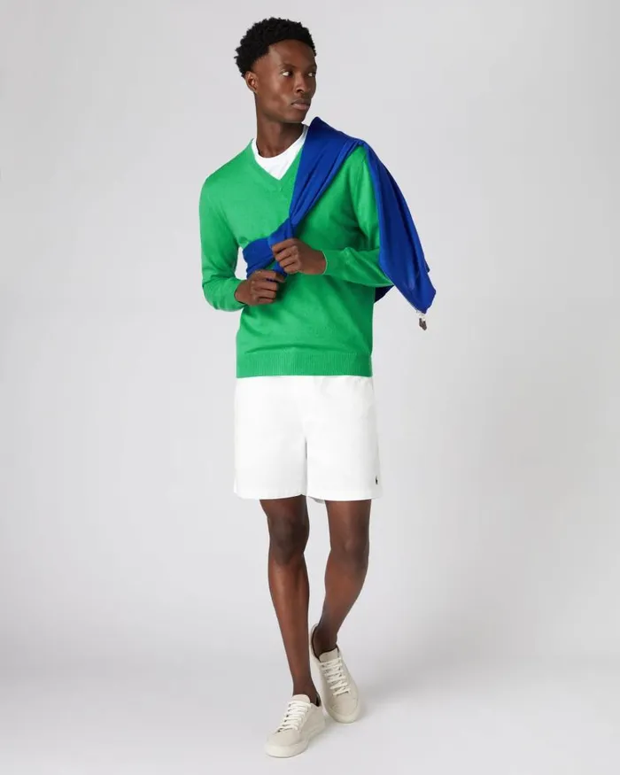 NPeal Jumpers Men The Burlington V Neck Cashmere Jumper Parrot Green