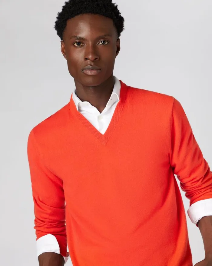 NPeal Jumpers Men The Burlington V Neck Cashmere Jumper Vermillion Red