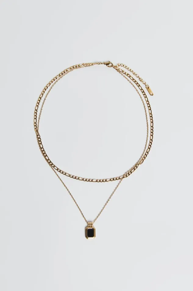Odessa Necklace 8211 Black Pendant Chain Layered Necklace In Gold Women Showpo Necklaces