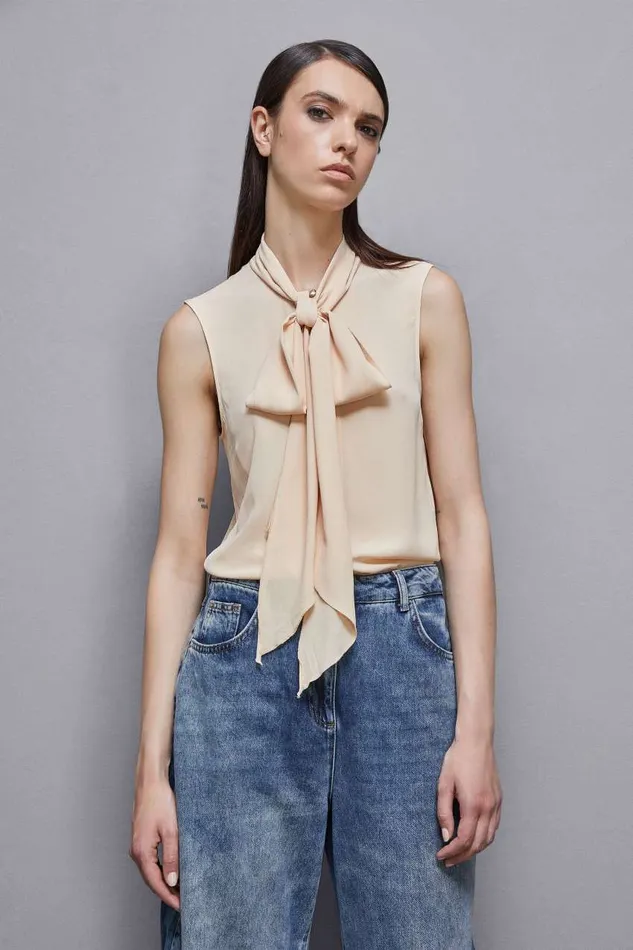 Patrizia Pepe Essential Crepe Top Beige Golden Beige Apparel Blouses