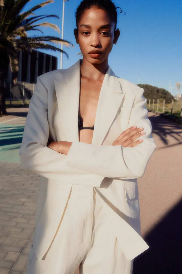 Patrizia Pepe Essential Viscose And Linen Jacket White Raw White Apparel Blazers
