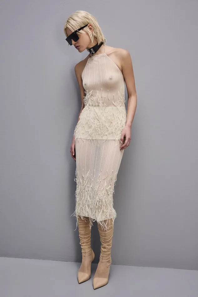 Patrizia Pepe Sleeveless Top With Feather And Pearl Embroidery White Raw White Apparel Tops