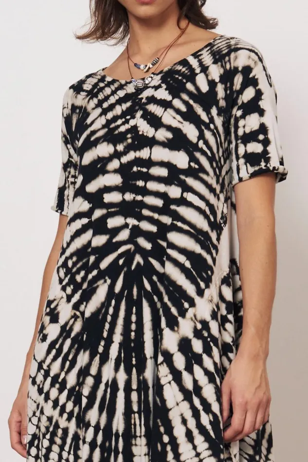 Raquel Allegra Black And Dirty White Bantu Maxi Dress Women Dresses