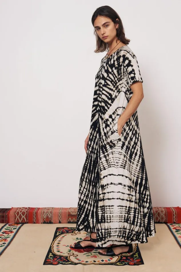 Raquel Allegra Black And Dirty White Bantu Maxi Dress Women Dresses