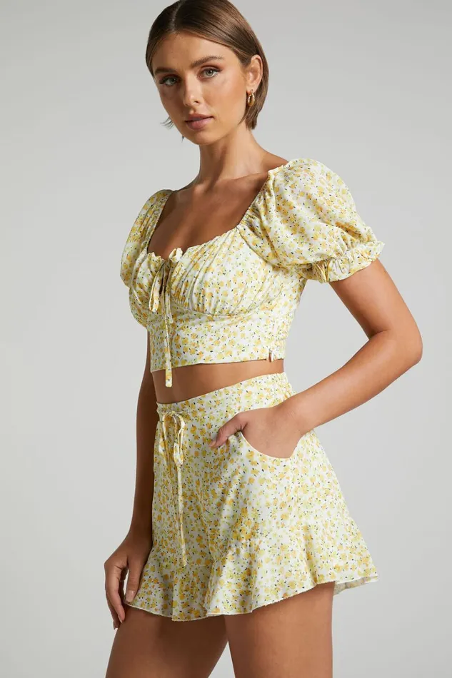 Rhenzy Shorts 8211 Frill Hem Shorts In Sunshine Ditzy Women Showpo Shorts