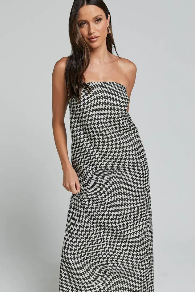 Runaway The Label 8211 Rina Maxi Dress In Bonn Print Women Showpo Dresses