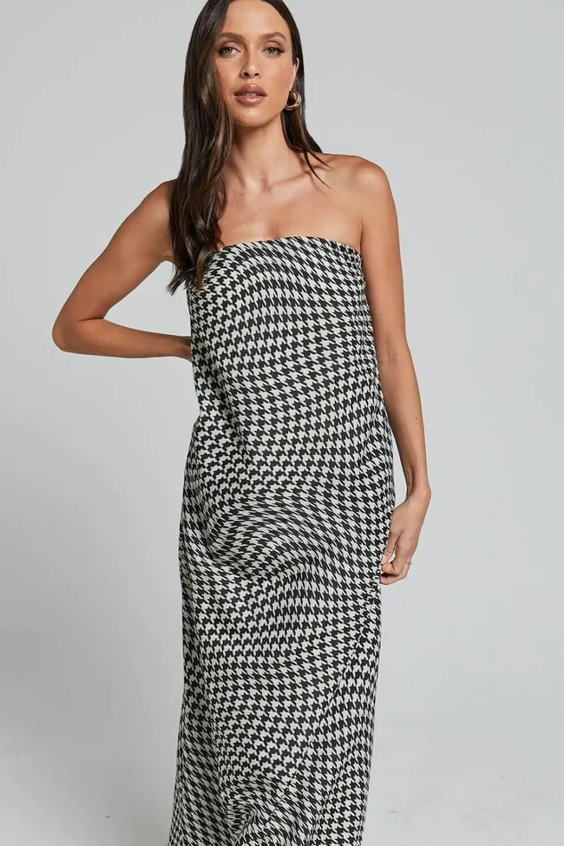 Runaway The Label 8211 Rina Maxi Dress In Bonn Print Women Showpo Dresses