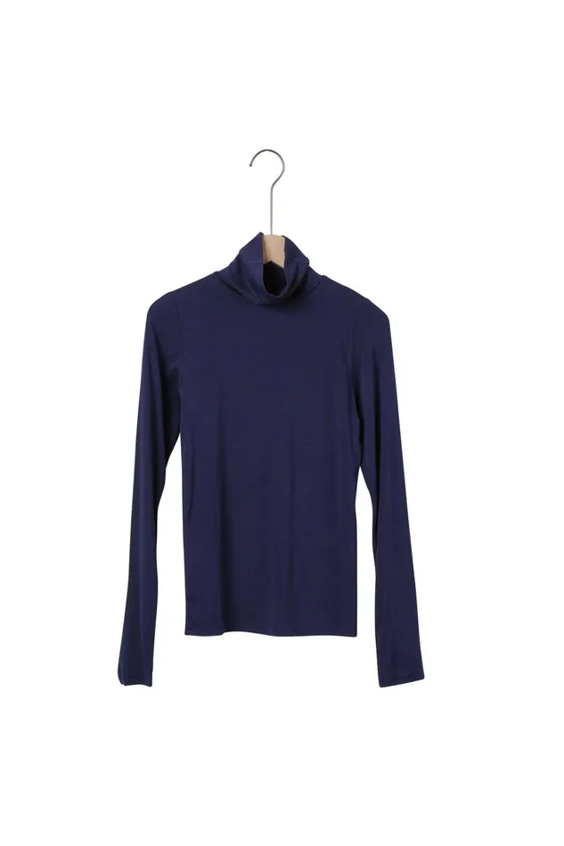 Storets Bella Turtleneck Top WThumbhole Women Tops Storets Bella Turtleneck Top WThumbhole Women Tops