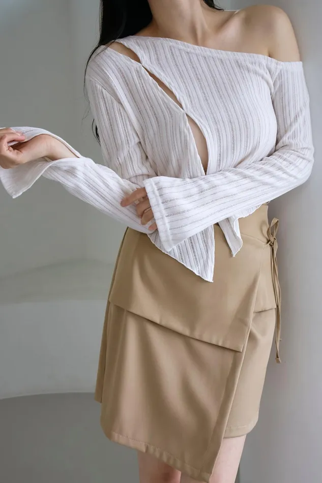 Storets Polin Cut Out Top Women Sweaters and Knitwears