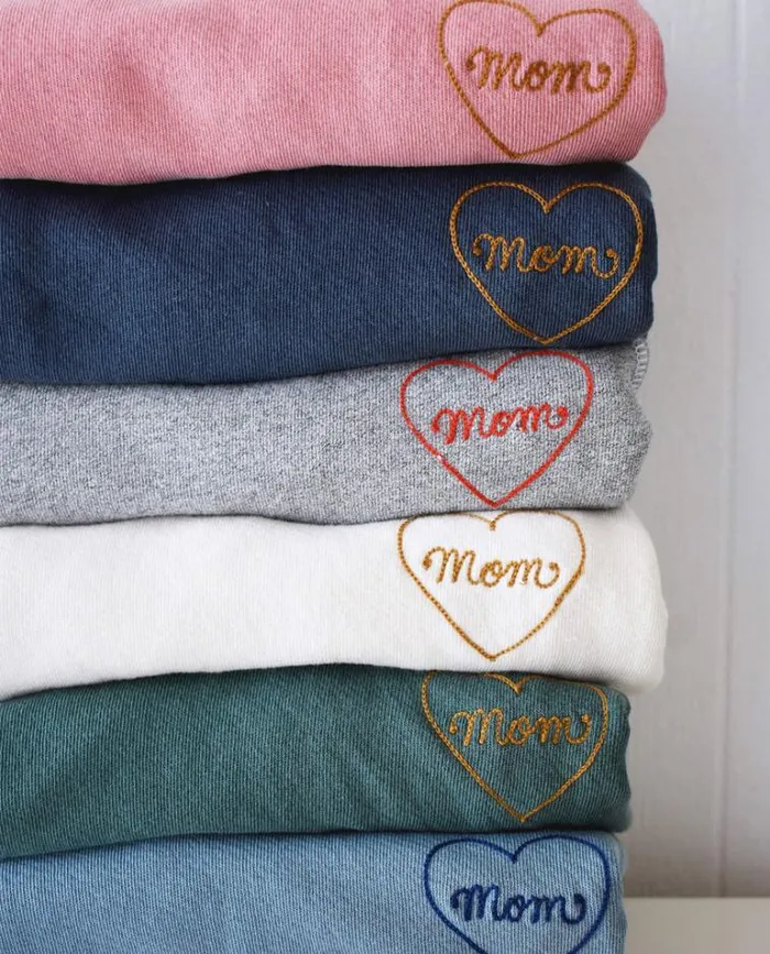 Tops Women039s The Great The Mom Embroidered College Sweatshirt Navy With Spice
