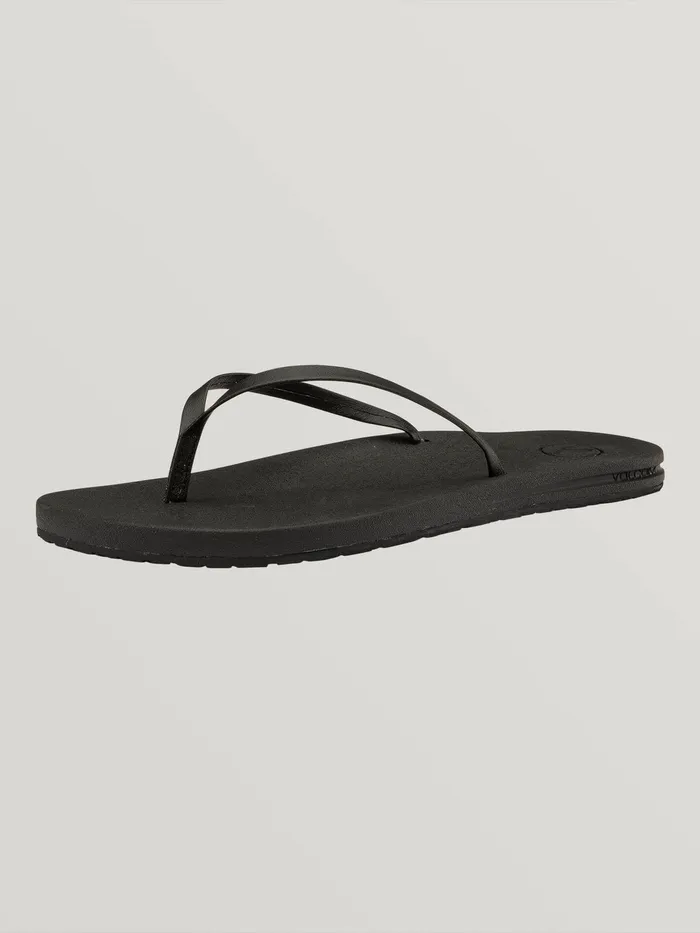 Volcom Sandals ECliner Prayer Sandal 8211 Black Out Black Out 8211 Womens