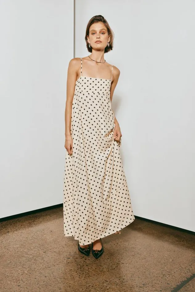 VRG GRL Behati Maxi Dress Square Women MidiMaxi Dresses