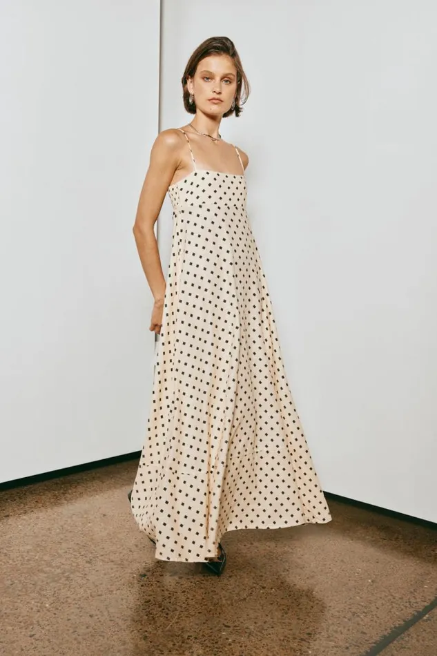 VRG GRL Behati Maxi Dress Square Women MidiMaxi Dresses