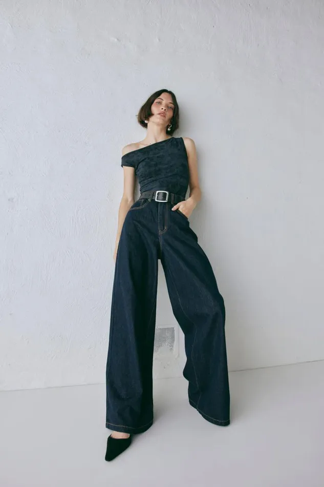 VRG GRL Kemi Top Black Women Sets