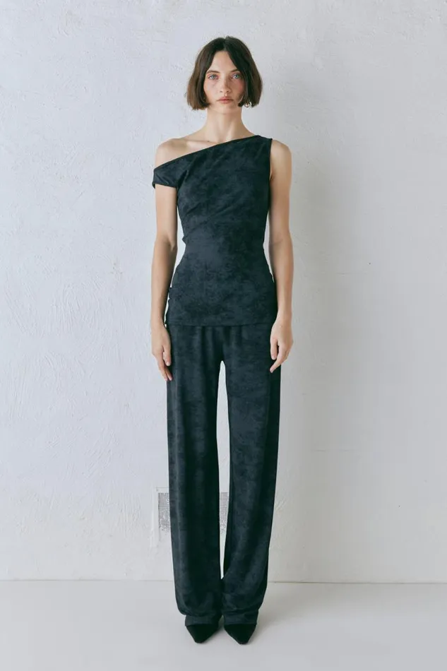 VRG GRL Kemi Top Black Women Sets