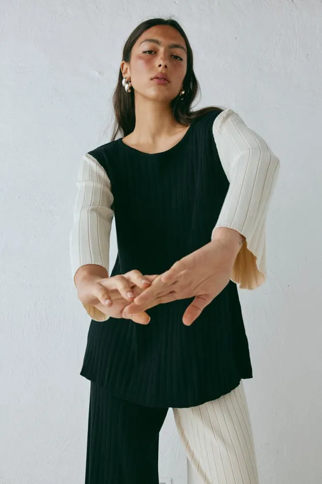 VRG GRL Suri Knit Top Splice Women Long Sleeve